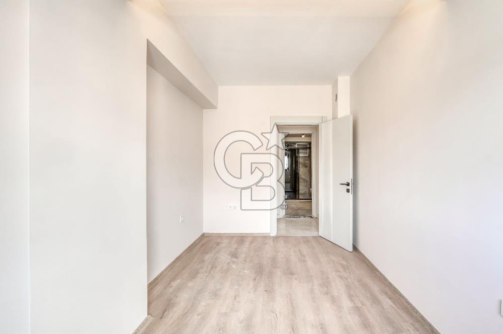 Ankara Cadde Üzeri Bölge Metro Yakını 3+1 Satılık Daire