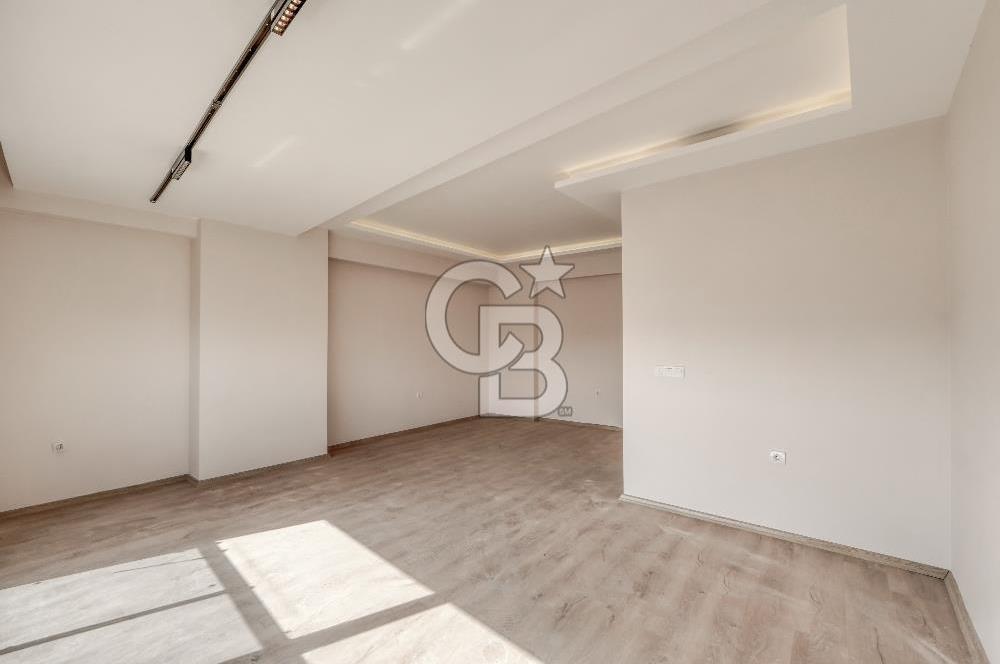 Ankara Cadde Üzeri Bölge Metro Yakını 3+1 Satılık Daire