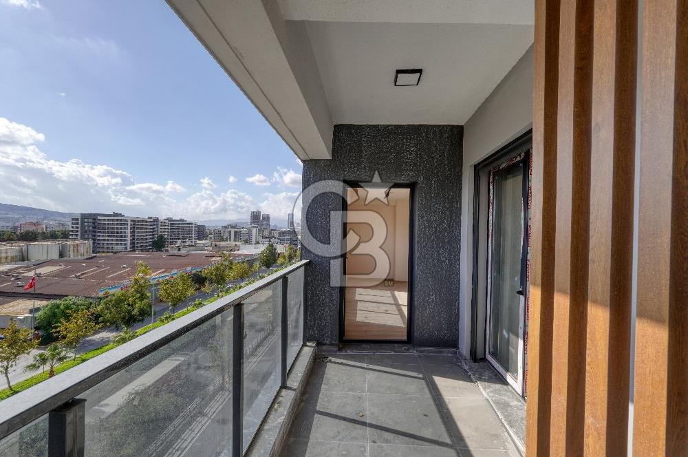 Ankara Cadde Üzeri Bölge Metro Yakını 3+1 Satılık Daire