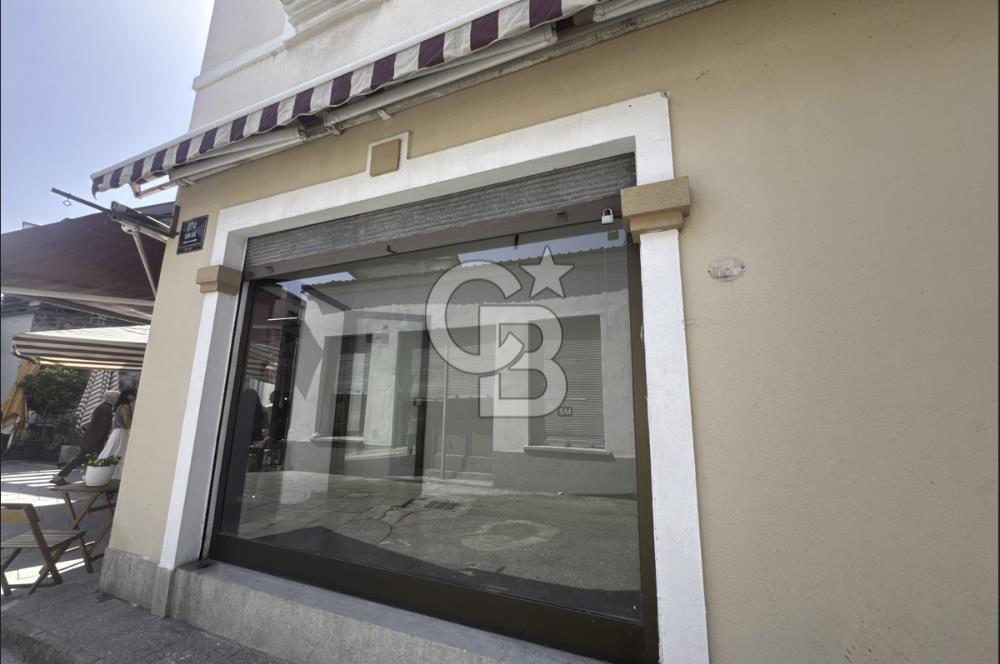 İZMİR, KEMERALTI, ANTİKACILARDA SU BAĞLANTILI 22 M2 DÜKKAN