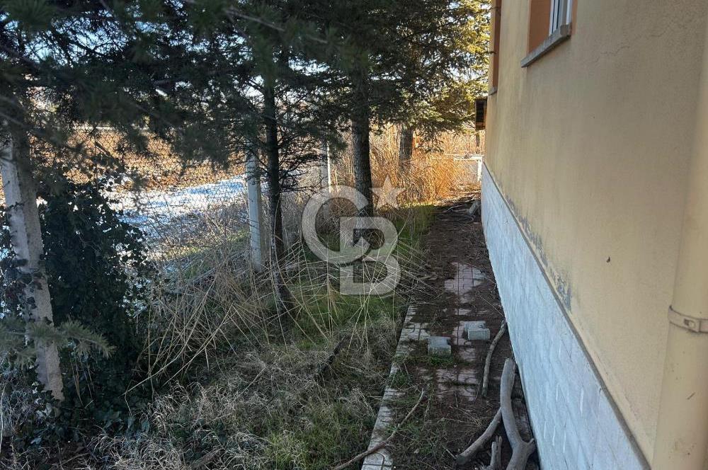 Çubuk'ta Müstakil Ev ve Arsası