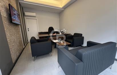 Karşıyaka Aksoy Mahallesi’nde Yüksek Görünürlüklü, 25 m² Satılık Dükkan
