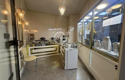 İZMİR, KEMERALTI, ANTİKACILARDA SU BAĞLANTILI 22 M2 DÜKKAN