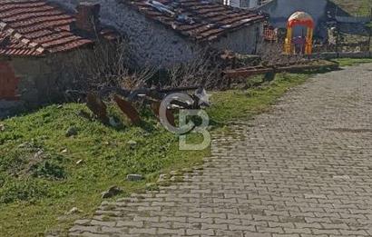 Bergamaya yakın köyde imarlı arsa