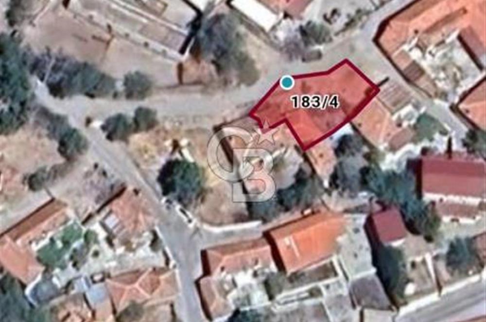 Bergamaya yakın köyde imarlı arsa