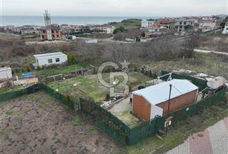 KARABURUN DA KONTEYNER VE BAHÇESİ OLAN DENİZ MANZARALI ARSA - 1 - 331524