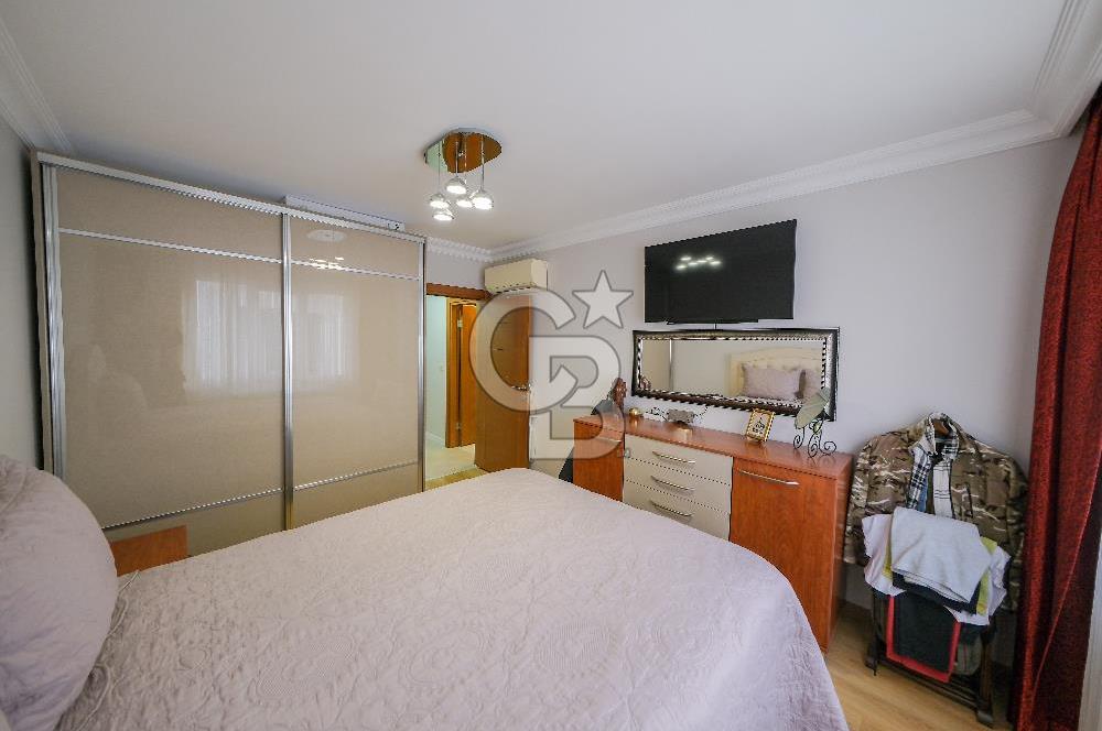 ÜSKÜDAR SULTANTEPE 4 YAŞ MİMARİ DEKORLU 2+1 ÇOK ŞIK