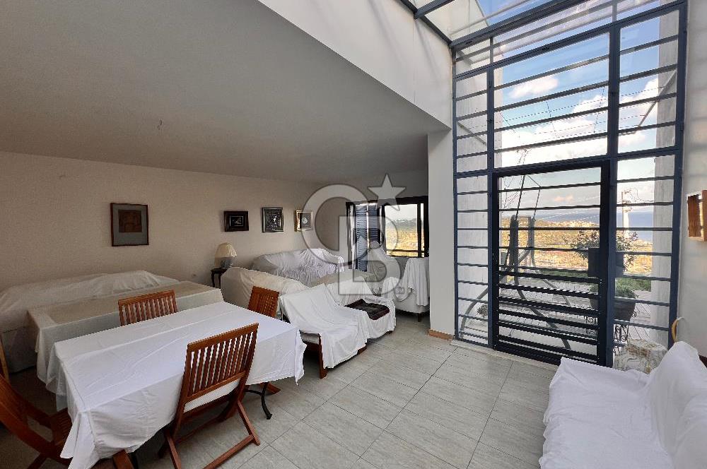 KARABURUN'DA MÜSTAKİL HAVUZLU FULL DENİZ MANZARALI 4+2 TAŞ VİLLA