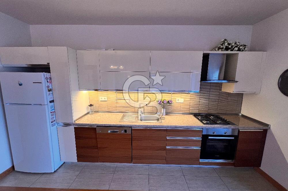 KARABURUN'DA MÜSTAKİL HAVUZLU FULL DENİZ MANZARALI 4+2 TAŞ VİLLA