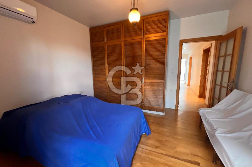 KARABURUN'DA MÜSTAKİL HAVUZLU FULL DENİZ MANZARALI 4+2 TAŞ VİLLA