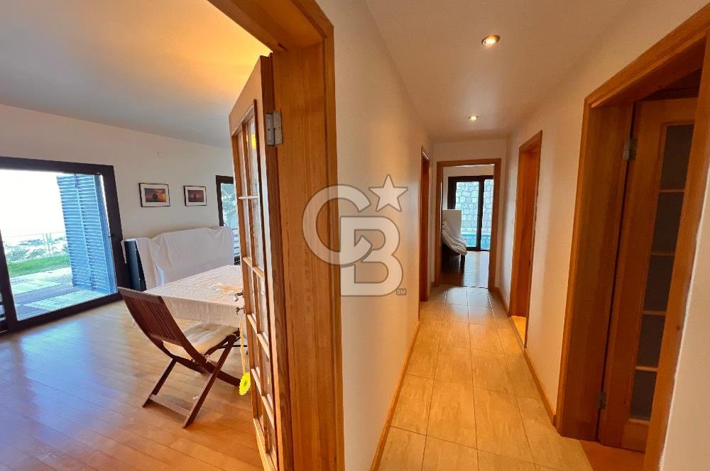 KARABURUN'DA MÜSTAKİL HAVUZLU FULL DENİZ MANZARALI 4+2 TAŞ VİLLA