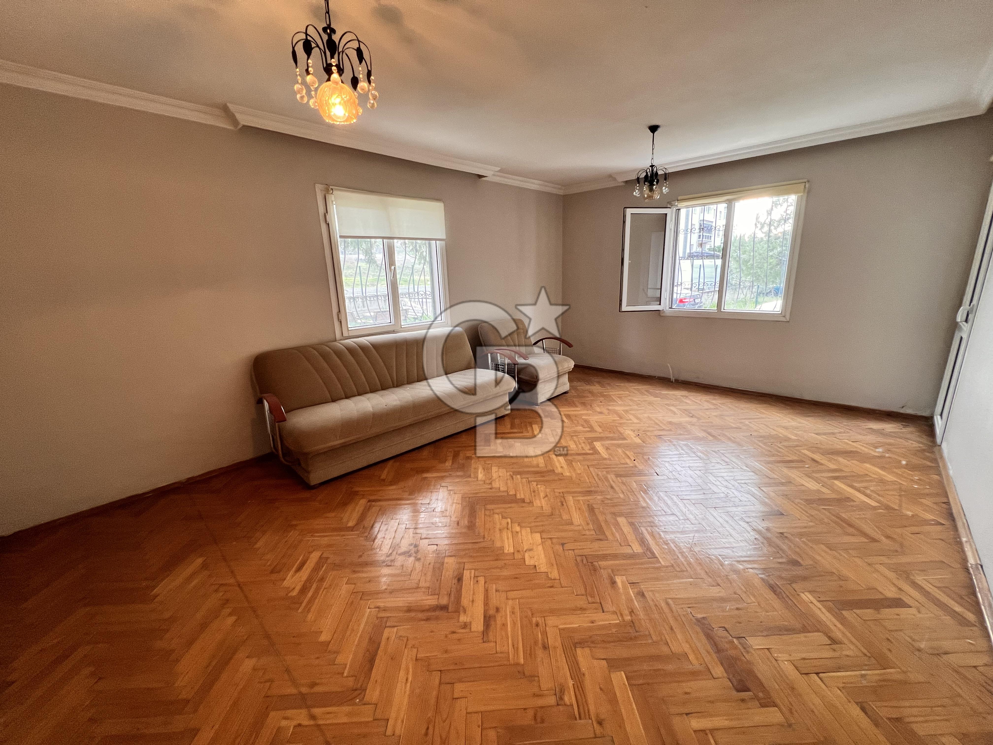 ÇİĞLİ HARMANDALI CUMHURİYET MAHALLESİNDE SATILIK 3+1 ZEMİN DAİRE