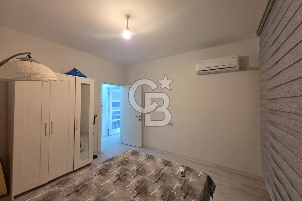 AYVALIK ALTINOVADA DENİZ MANZARALI HAVUZLU SİTEDE 1+1 EŞYALI