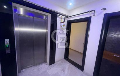 ÇİĞLİ YENİ MAHALLE'DE; ASANSÖRLÜ, ARAKAT, 2+1, EŞYASIZ, DOĞALGAZ