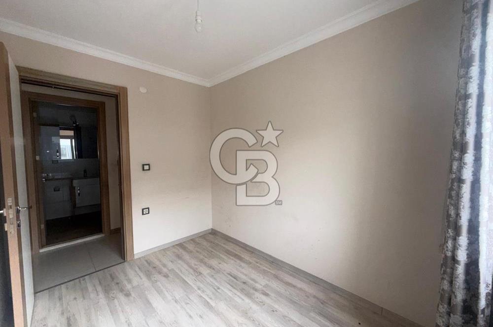 ÇİĞLİ YENİ MAHALLE'DE; ASANSÖRLÜ, ARAKAT, 2+1, EŞYASIZ, DOĞALGAZ
