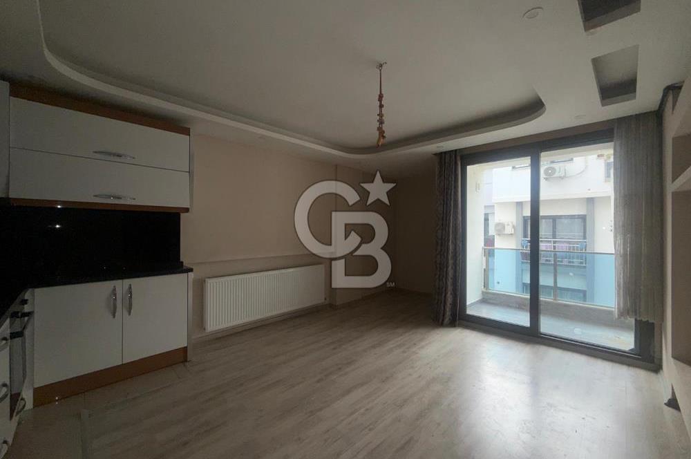 ÇİĞLİ YENİ MAHALLE'DE; ASANSÖRLÜ, ARAKAT, 2+1, EŞYASIZ, DOĞALGAZ