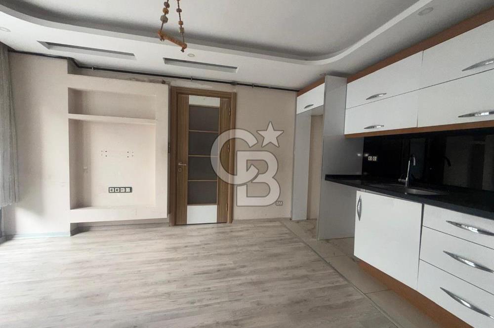 ÇİĞLİ YENİ MAHALLE'DE; ASANSÖRLÜ, ARAKAT, 2+1, EŞYASIZ, DOĞALGAZ