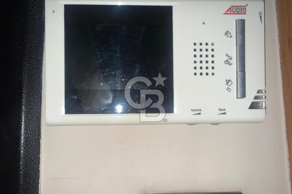 ÇİĞLİ YENİ MAHALLE'DE; ASANSÖRLÜ, ARAKAT, 2+1, EŞYASIZ, DOĞALGAZ