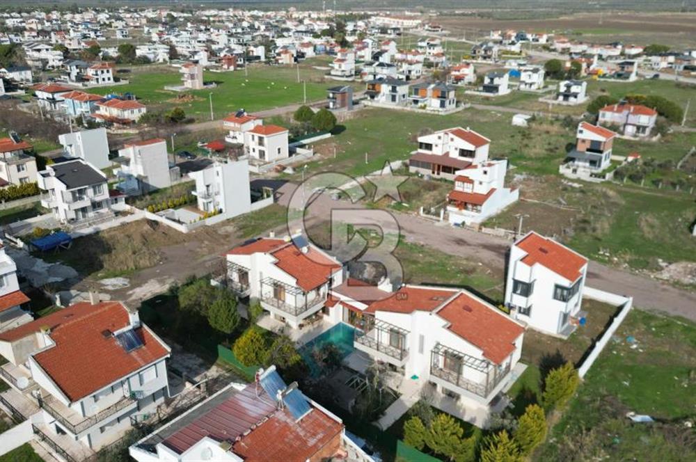 Ayvalık Altınova Özel Tasarımlı 800 m2 Arsalı Villa