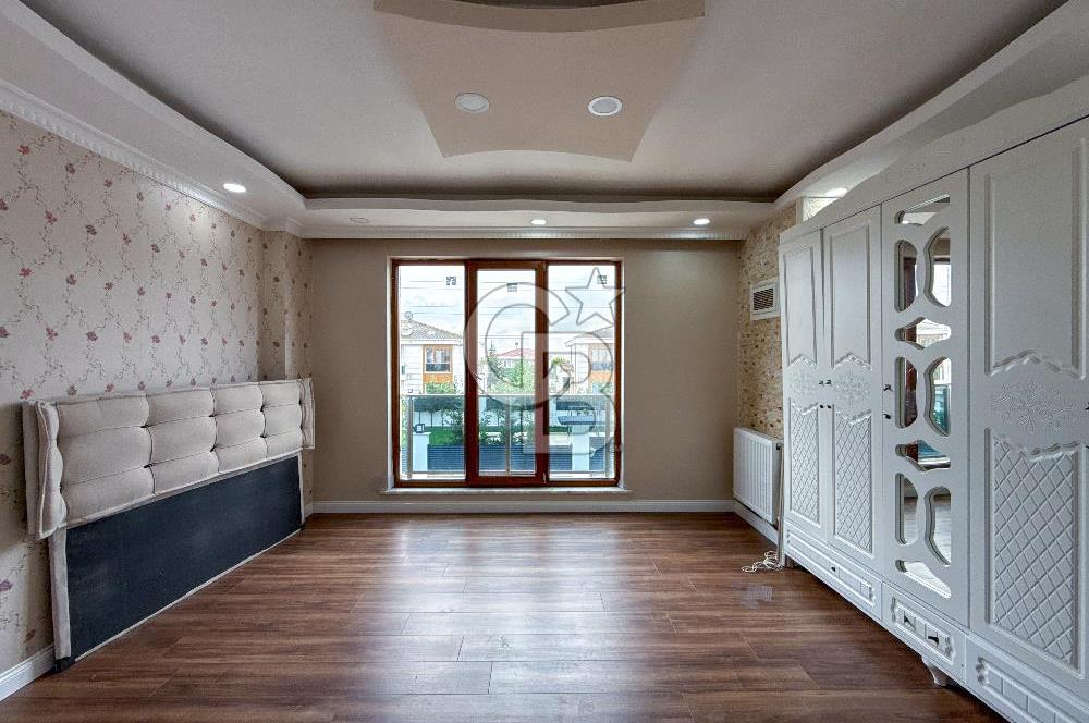 Silivri Ortaköy Dinçer Konakları Satılık 5+1 İkiz Villa