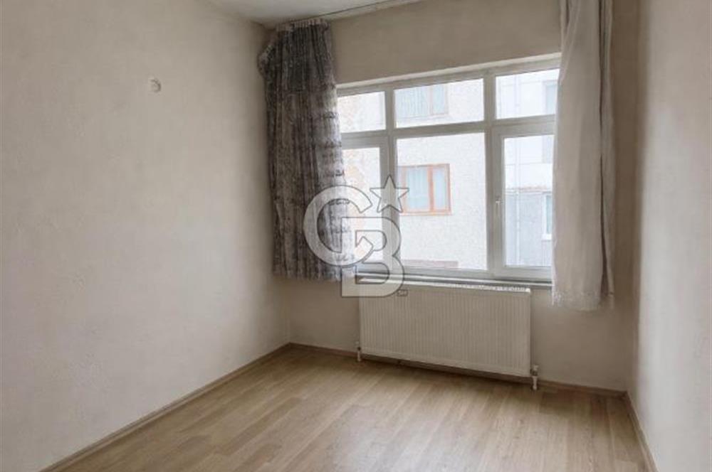 Biga Cadde üstü köşe daire satılık 2+1