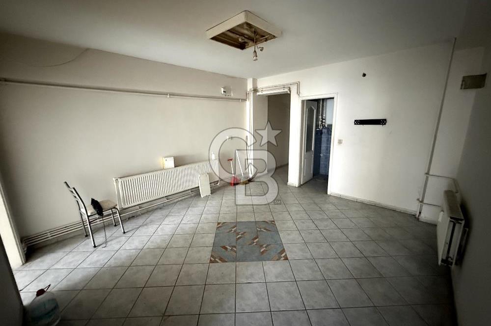 NAMIK KEMAL MAHALLESİ ZİLELİ İŞHANI SATILIK 2+1 İŞYERİ