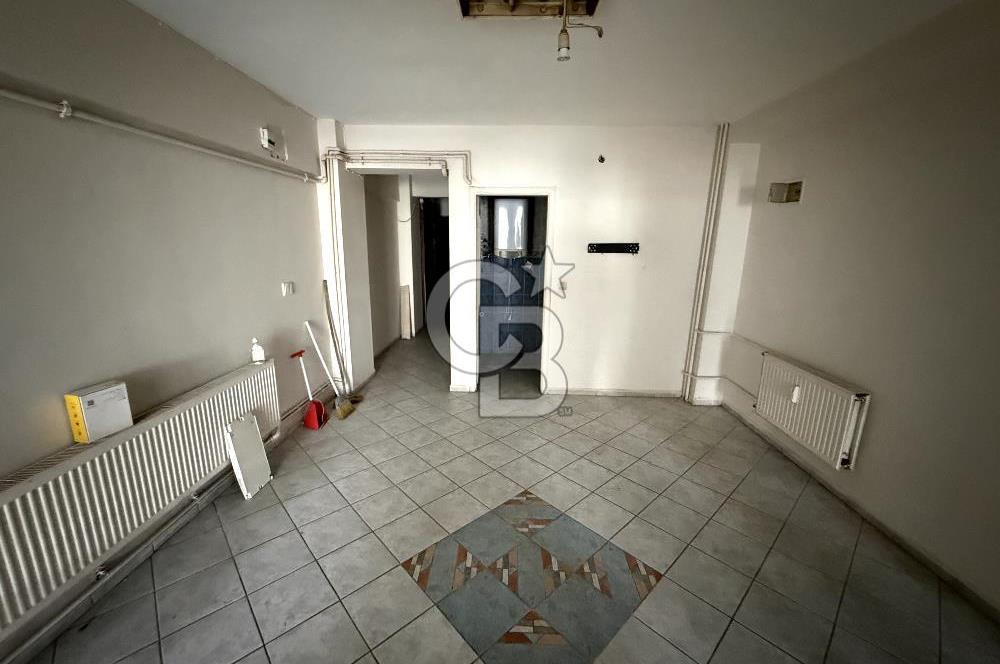 NAMIK KEMAL MAHALLESİ ZİLELİ İŞHANI SATILIK 2+1 İŞYERİ