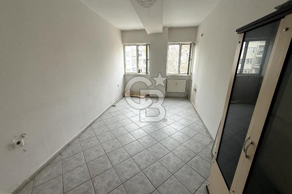 NAMIK KEMAL MAHALLESİ ZİLELİ İŞHANI SATILIK 2+1 İŞYERİ