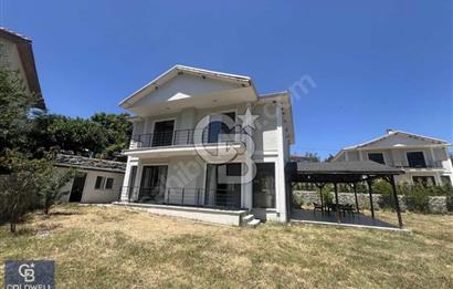 CB MAHAL'DE DAİRE FİYATINA 750 m² LÜKS DUBLEKS VİLLA