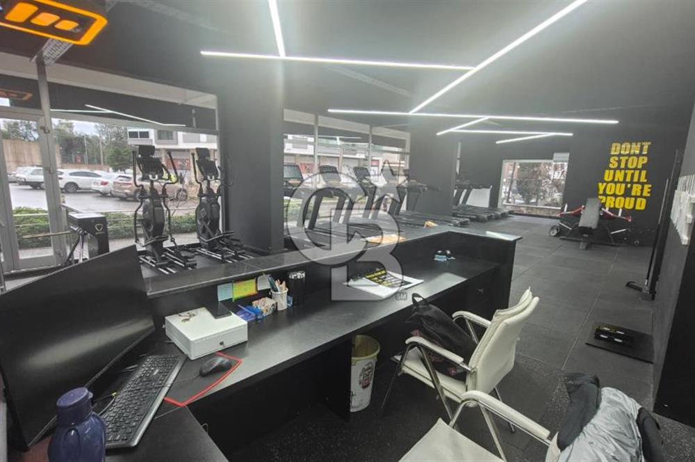 Bornova Ergene Sedeftepe Vadi Evlerinde 815 m2 Depolu Dükkân