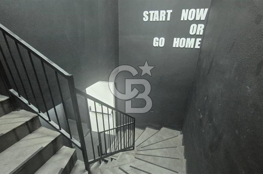 Bornova Ergene Sedeftepe Vadi Evlerinde 815 m2 Depolu Dükkân