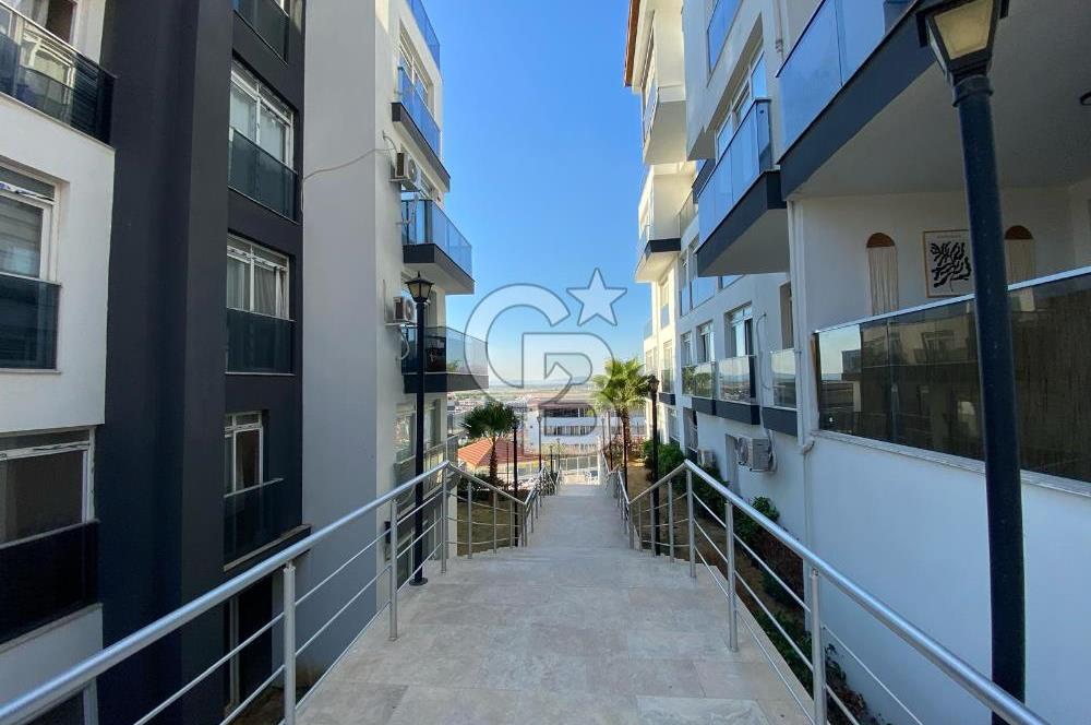 Menemen 29 Ekim Banco Sitesi Havuzlu 2+1 Daire 