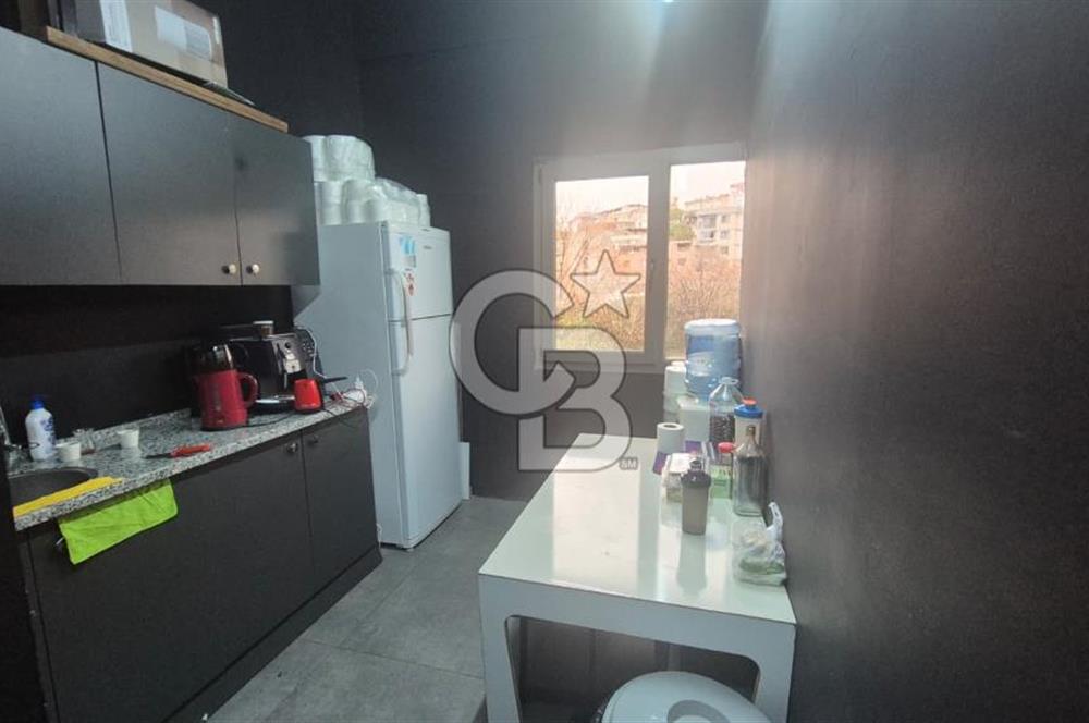 Bornova Ergene Sedeftepe Vadi Evlerinde 815 m2 Depolu Dükkân