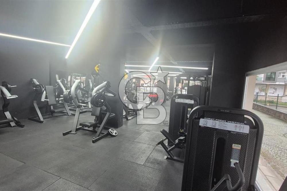 Bornova Ergene Sedeftepe Vadi Evlerinde 815 m2 Depolu Dükkân