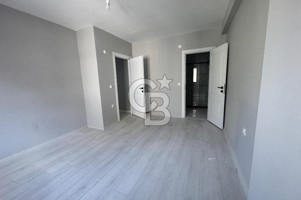 SANCAKTEPE MERKEZDE SATILIK 3+2 ÇATI DUBLEKS