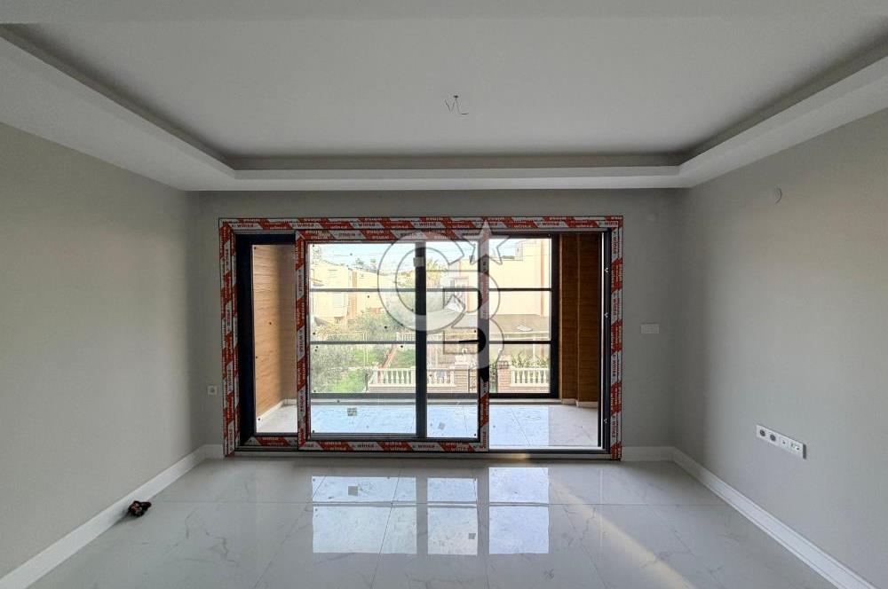 Ayvalık Sahilkentte Denize 50 Metre Lüks Daire 2+1