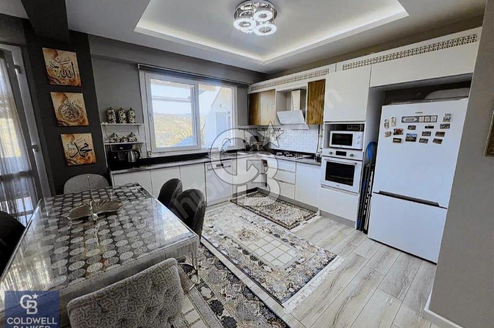 CB MAHALL'DEN VADİ İZMİT TE SATILIK BÜYÜK TİP İÇİ YAPILI 1+1