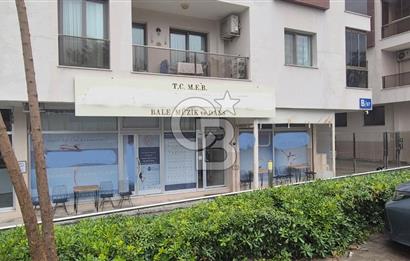 Bornova Ergene Sedeftepe Vadi Evlerinde 158 m2 Satılık Dükkân