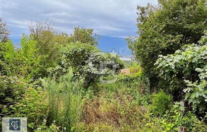 KARTEPE UZUNTARLA DA MERKEZİ KONUMDA SATILIK ARSA