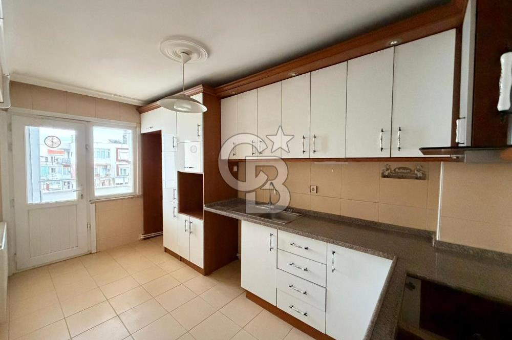 Ayvalık 150 Evler Doğalgazlı Deniz Manzaralı 3+1 Kiralık Daire