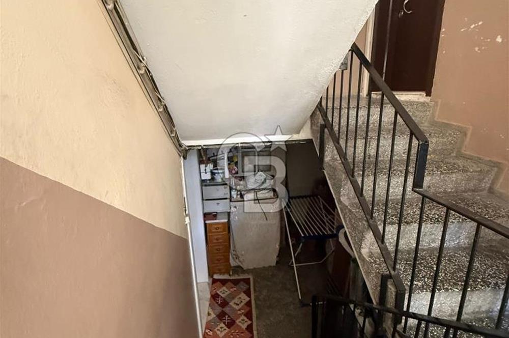 Bornova Merkezde, Yatırıma ve Oturuma Uygun Fırsat Daire