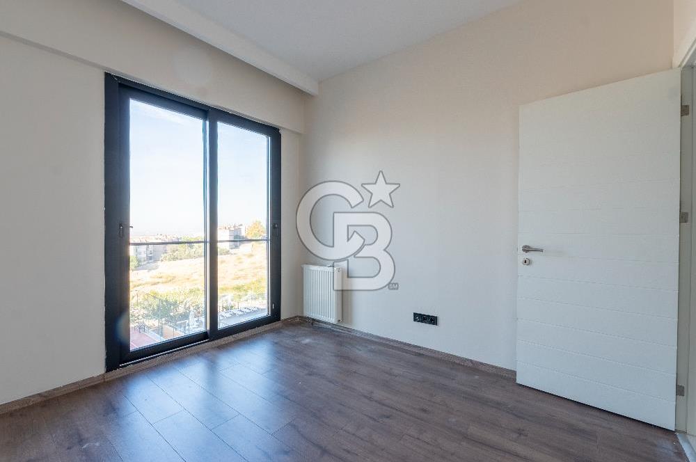 KUZEYŞEHİR D BLOK HAVUZ CEPHE CAM BALKONLU SATILIK 3+1