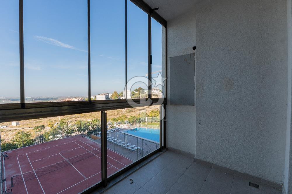 KUZEYŞEHİR D BLOK HAVUZ CEPHE CAM BALKONLU SATILIK 3+1