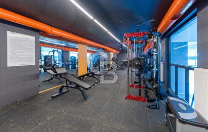 KUZEYŞEHİR D BLOK HAVUZ CEPHE CAM BALKONLU SATILIK 3+1