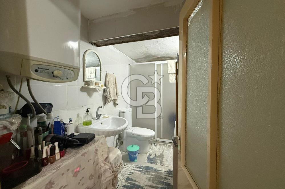 Bornova Merkezde, Yatırıma ve Oturuma Uygun Fırsat Daire