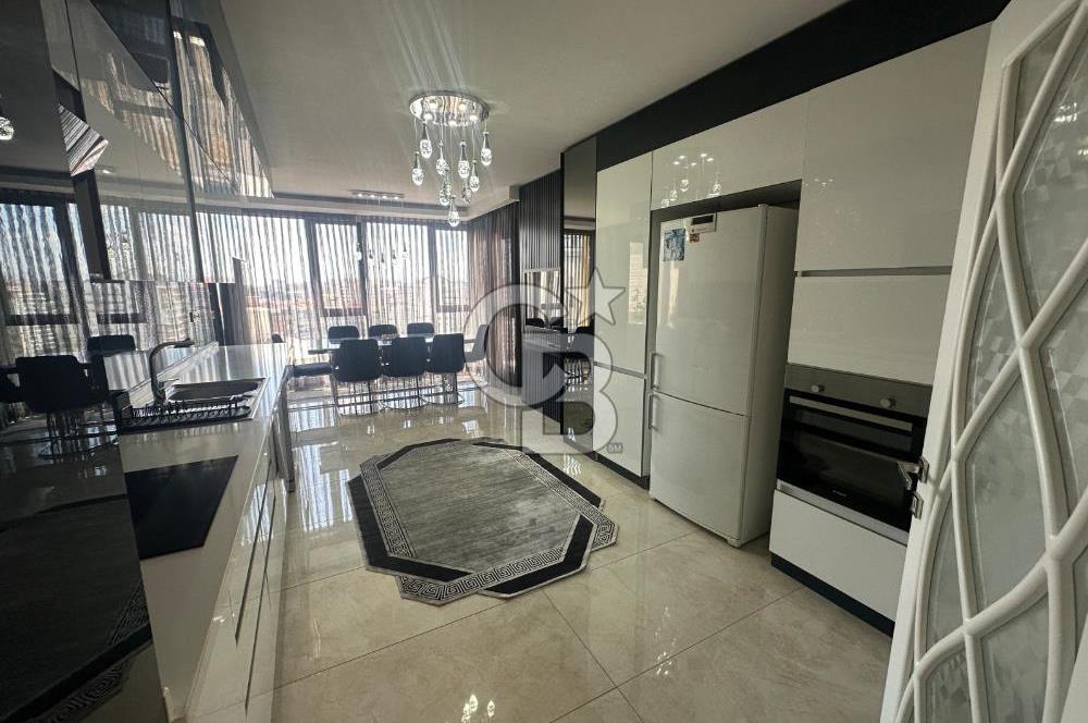 ALC AURA SİTESİNDE EŞSİZ TASARIM FULL YAPILI SATILIK 4,5+1 DAİRE