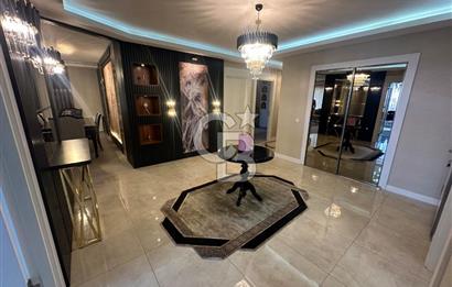 ALC AURA SİTESİNDE EŞSİZ TASARIM FULL YAPILI SATILIK 4,5+1 DAİRE