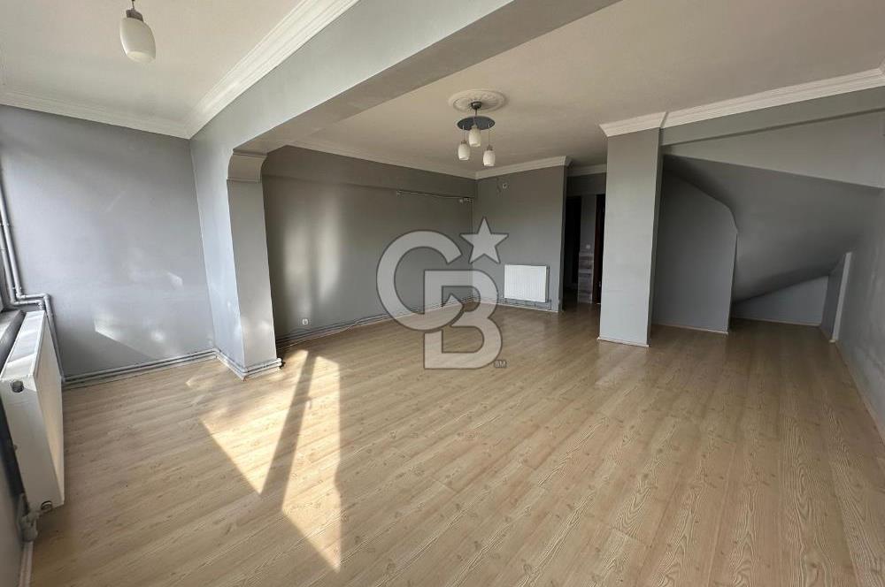 Atatürk Mahallesi – Deniz Manzaralı, Büyük Teraslı 3 Katlı Müstakil Ev