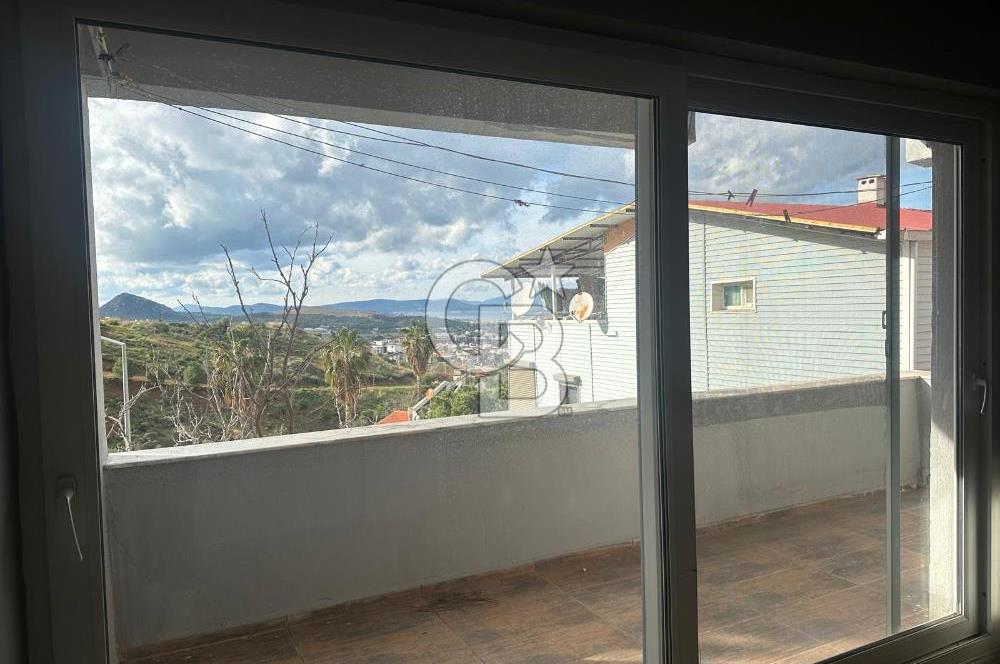 Atatürk Mahallesi – Deniz Manzaralı, Büyük Teraslı 3 Katlı Müstakil Ev