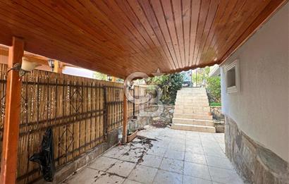 Atatürk Mahallesi – Deniz Manzaralı, Büyük Teraslı 3 Katlı Müstakil Ev